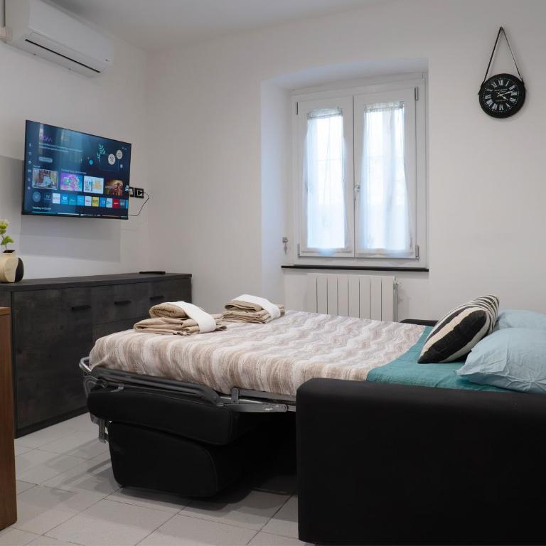 La Casa di Betty - Two-Bedroom Apartment - 17