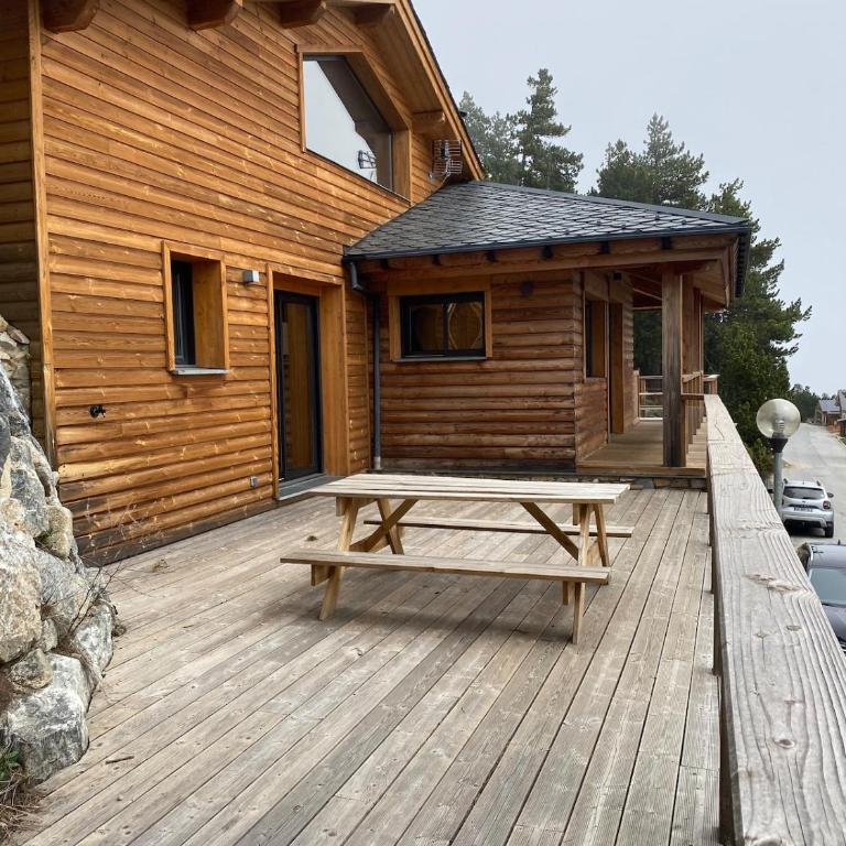 L'Art Chalet Les Angles - Three-Bedroom Chalet - 2