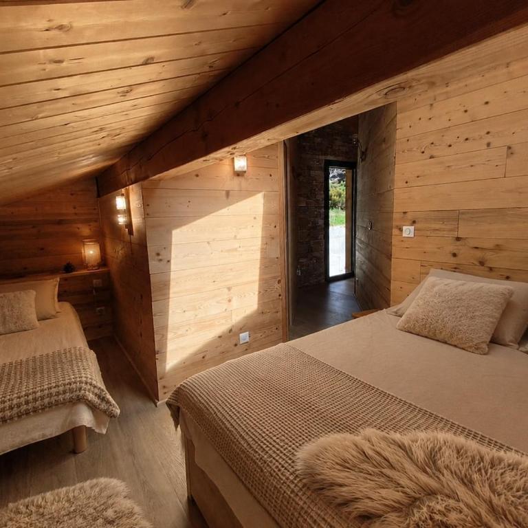 L'Art Chalet Les Angles - Three-Bedroom Chalet - 10