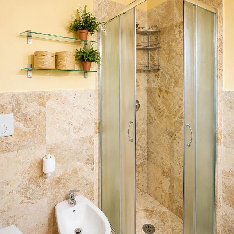 Apartment with Private Garden - Appartamento con 3 Camere da Letto - 19