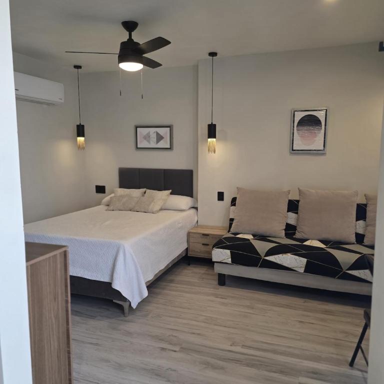 Suite private entrance at Tec Fundidora BBVA - Apartamento de 1 dormitorio - 2