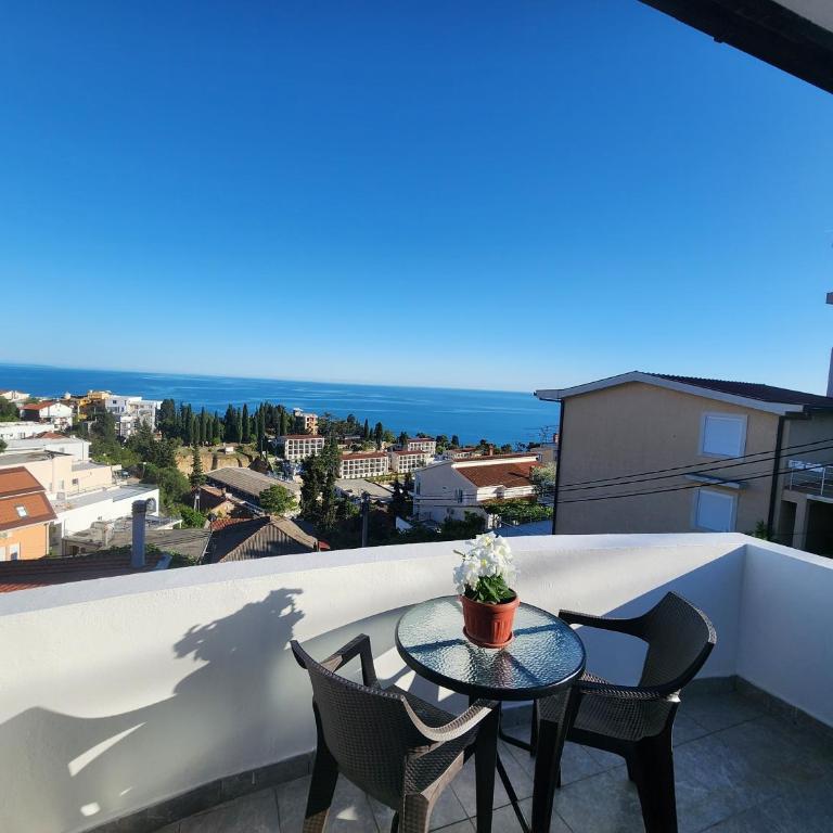 Adriatic Sea View Rooms - Apartment with Sea View - 2