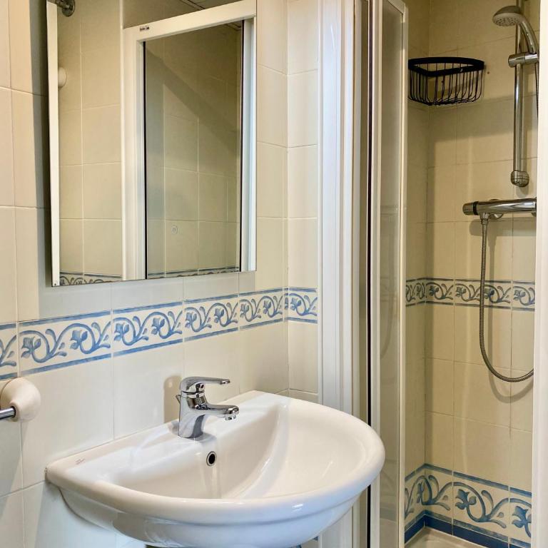 Luxurious apartment seafront Moraira by Moraira Holiday Homes - Appartement - Vue sur Mer - 11