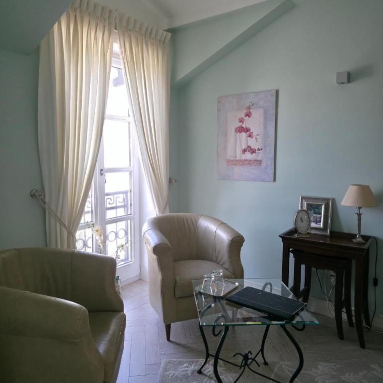 Luxury Rooms Minjon - Deluks Soba s Bračnim Krevetom i Pomoćnim Ležajem - 31
