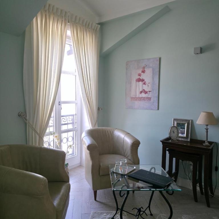 Luxury Rooms Minjon - Deluks Soba s Bračnim Krevetom i Pomoćnim Ležajem - 29
