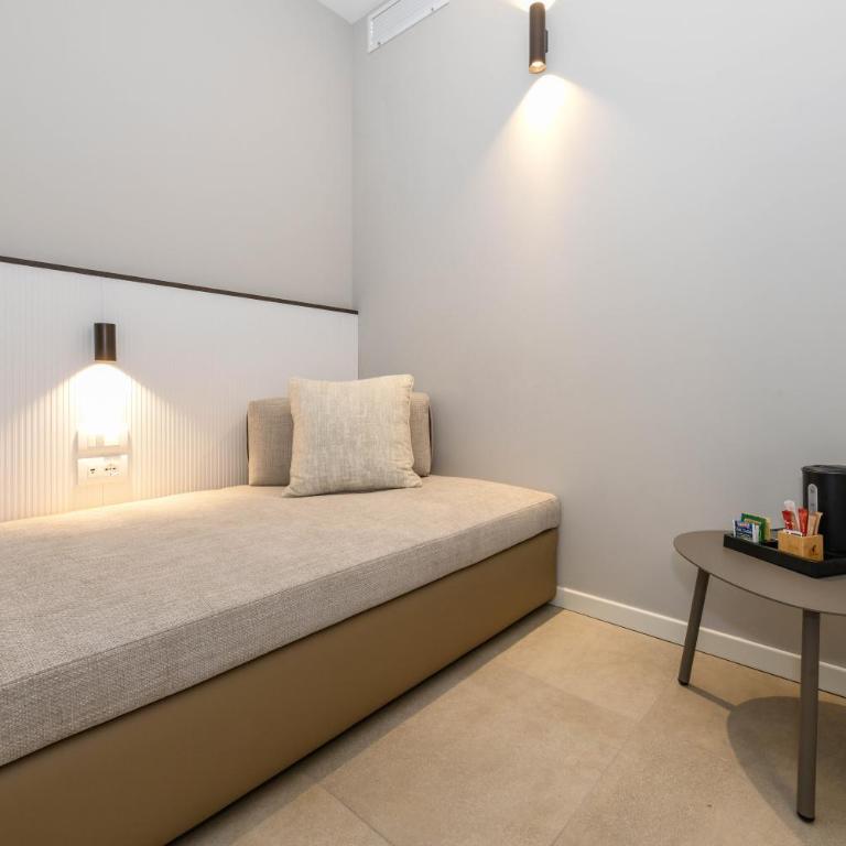 Petit Hotel - Junior Suite - 2