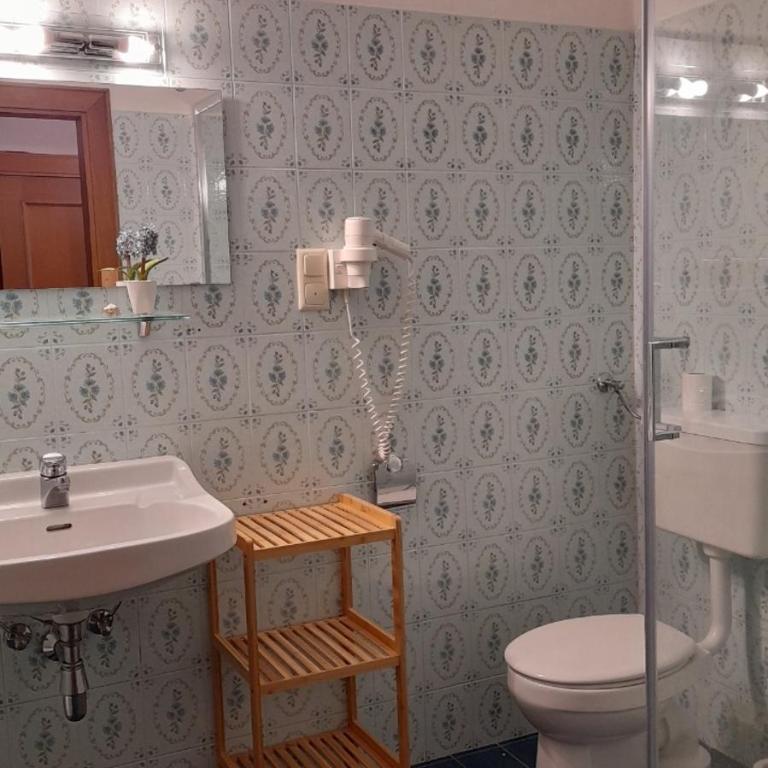 Urlaub by Julka - Doppelzimmer mit eigenem Bad - 4