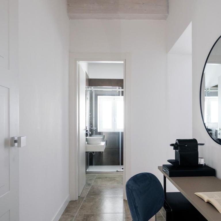Serenea Suites & Apartments - Camera Matrimoniale Standard - 5