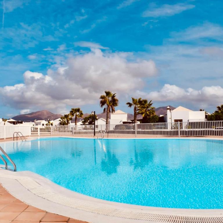 Cosy villa Alegranza 105, communal pool, private garden - Casa con 2 Camere da Letto - 3