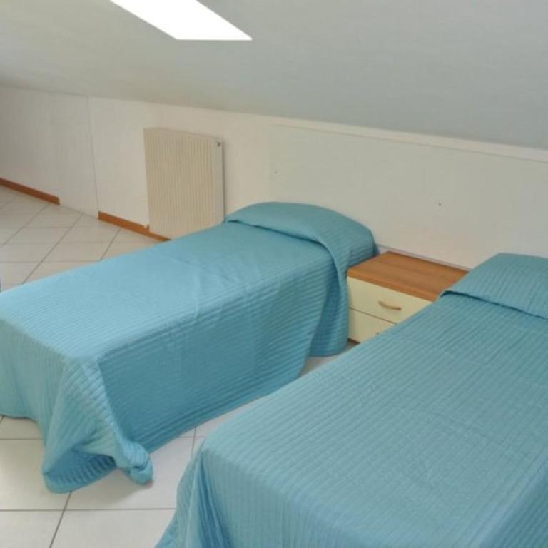Enjoy your holiday 200m from the beach - Apartment - 6