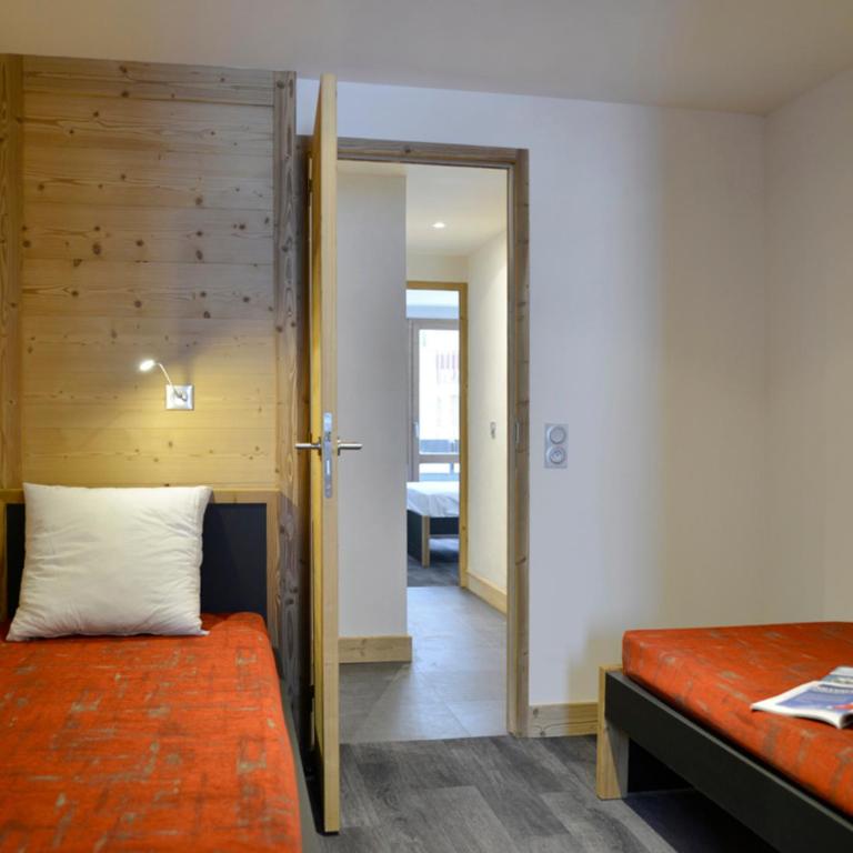 Magnifique duplex rénové 7 pièces, proche pistes, sauna, hammam, salle de fitness - Apartment mit 5 Schlafzimmern - 9