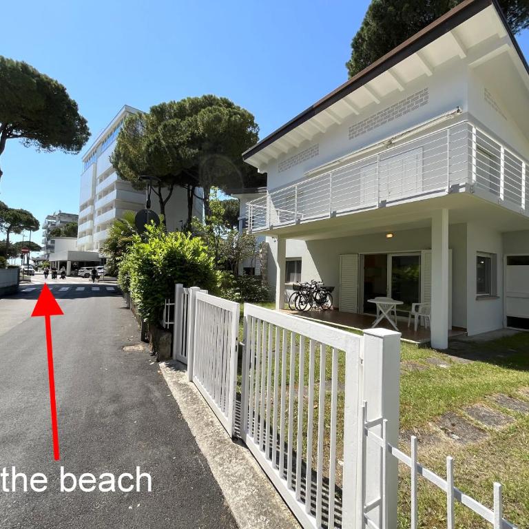 Lignano Sabbiadoro with garden - Appartamento con 2 Camere da Letto - 2