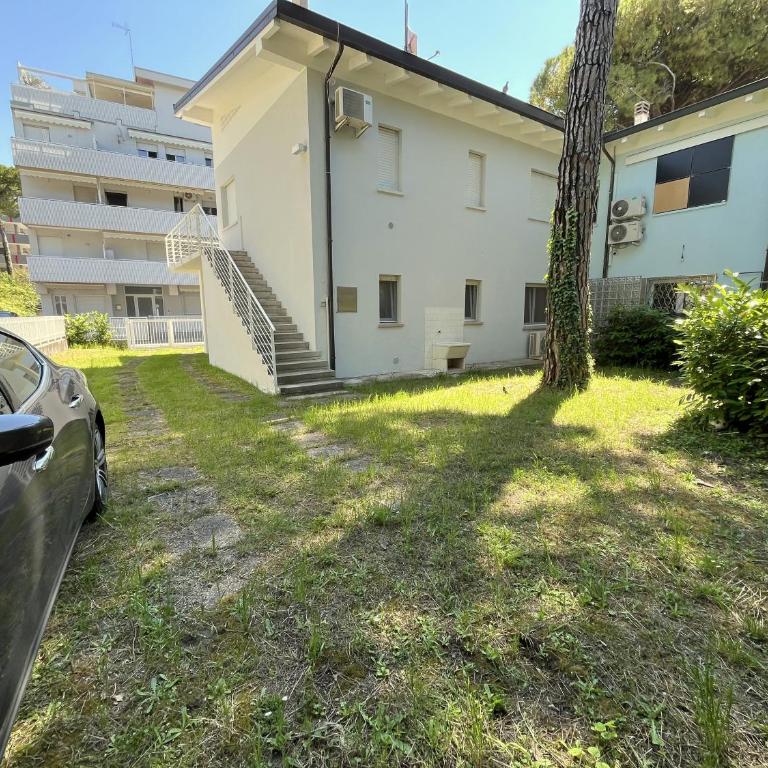 Lignano Sabbiadoro with garden - Appartamento con 2 Camere da Letto - 8