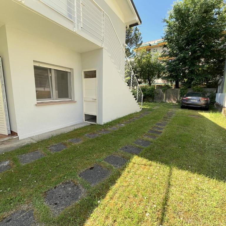 Lignano Sabbiadoro with garden - Appartamento con 2 Camere da Letto - 14