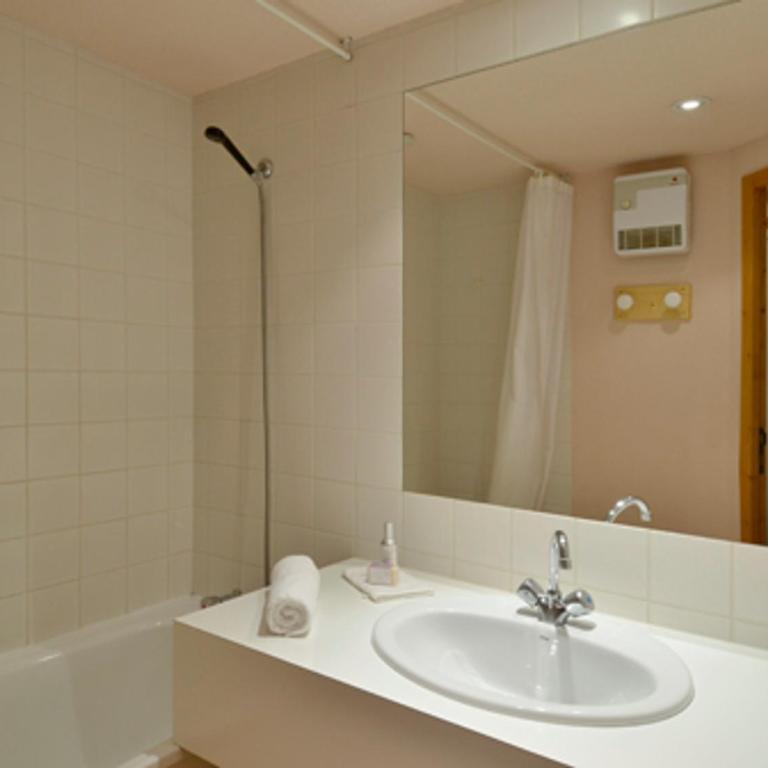 Studio divisible au pied des pistes, balcon, 3/4 personnes - FR-1-181-2611 - Estudio - 12