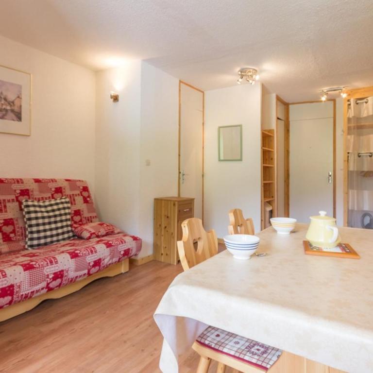 Studio rénové près des pistes avec balcon - Studio - 12