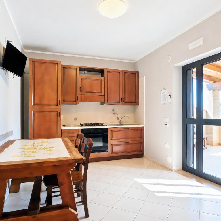 Villa Mapa - Appartamenti Lorusso - Two-Bedroom Deluxe Apartment with Ocean View - 1