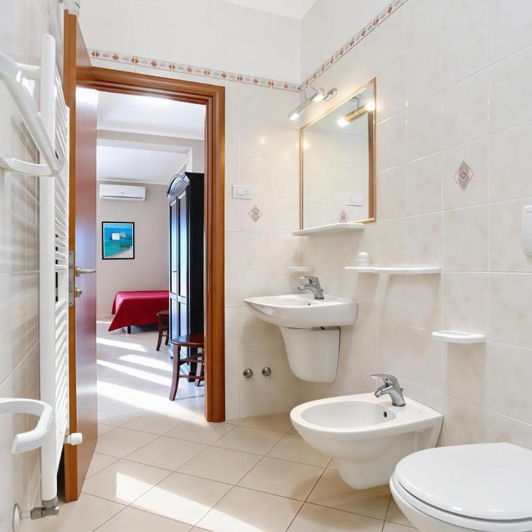 Villa Mapa - Appartamenti Lorusso - Two-Bedroom Deluxe Apartment with Ocean View - 2