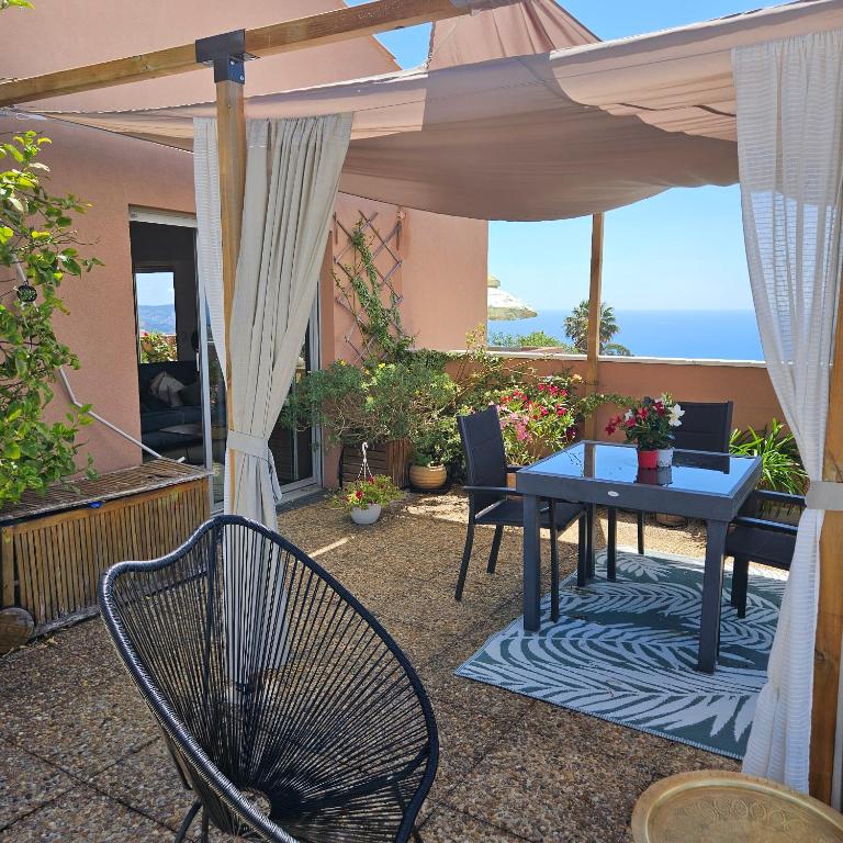 Appartement toit terrasse vue mer et montagnes - Appartement 2 Chambres - 7
