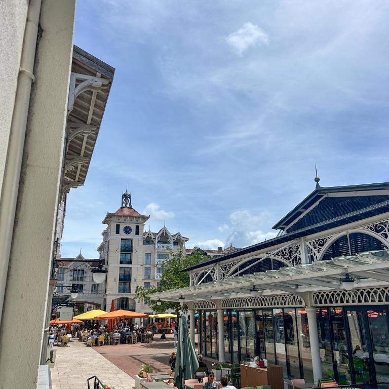 Large Duplex 2BR in Center of Arcachon 2 min walking beach and Free parking - Appartement 2 Chambres - 10