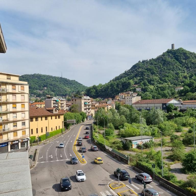 Como Vibe House - modern apt 5 min walk to center - Appartamento con 2 Camere da Letto - 17
