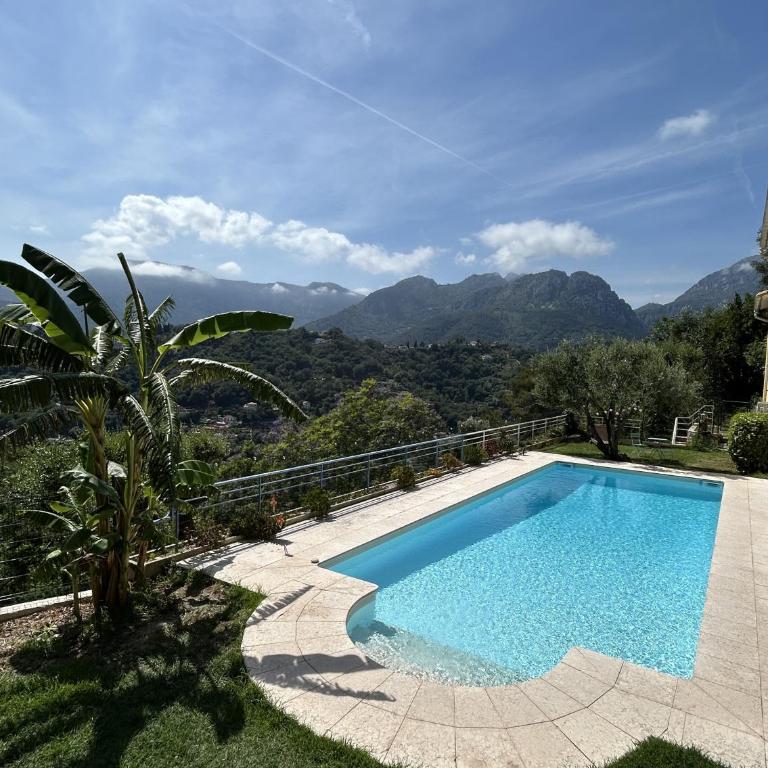 Des Ciappes et des Fées - Double Room with Terrace - 11