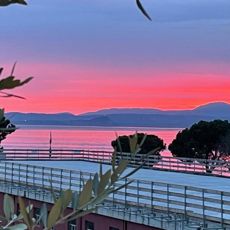 Magic Favola Bella - Two-Bedroom Apartment with Lake View - 13