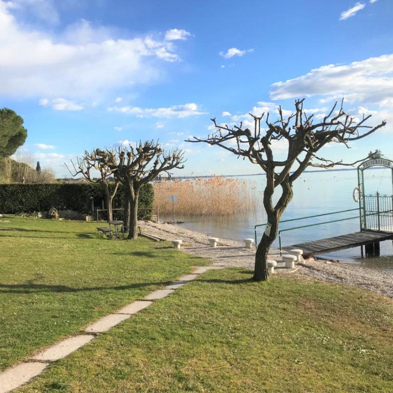 Magic Favola Bella - Two-Bedroom Apartment with Lake View - 17
