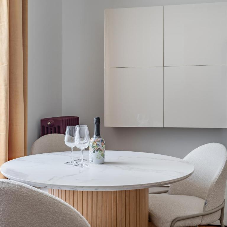 Vivilo Collection - Gallarate Terrace Apartment - Appartamento con 2 Camere da Letto e Terrazza - 10