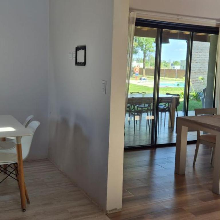 Hermosa casa quinta con piscina en Mercedes, Bs As - Casa de 4 dormitorios - 31