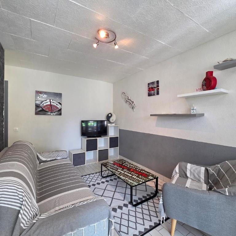 Au hameau du Soleil - Appartement 1 Chambre avec Terrasse - 14
