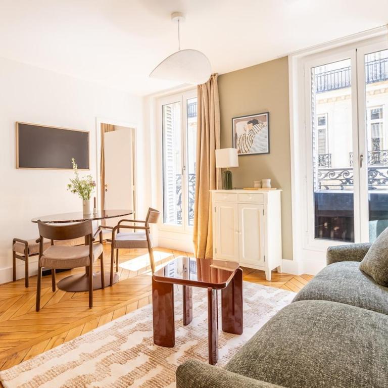 Appartement Design Rénové Parc Monceau Paris 8e - Appartement 1 Chambre - 1