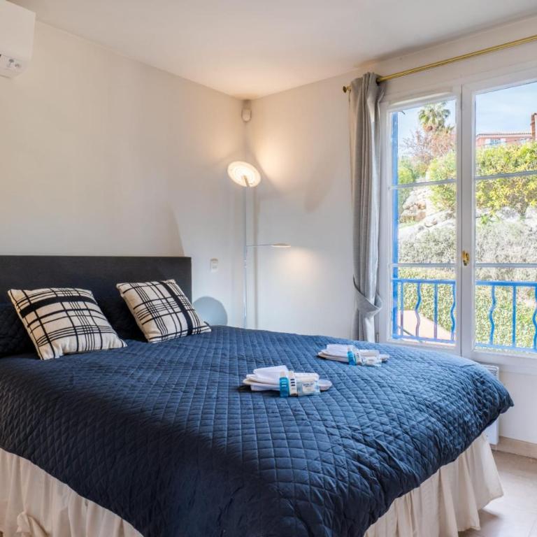 Beautiful and peaceful villa in a residence - Maison de Vacances - 4