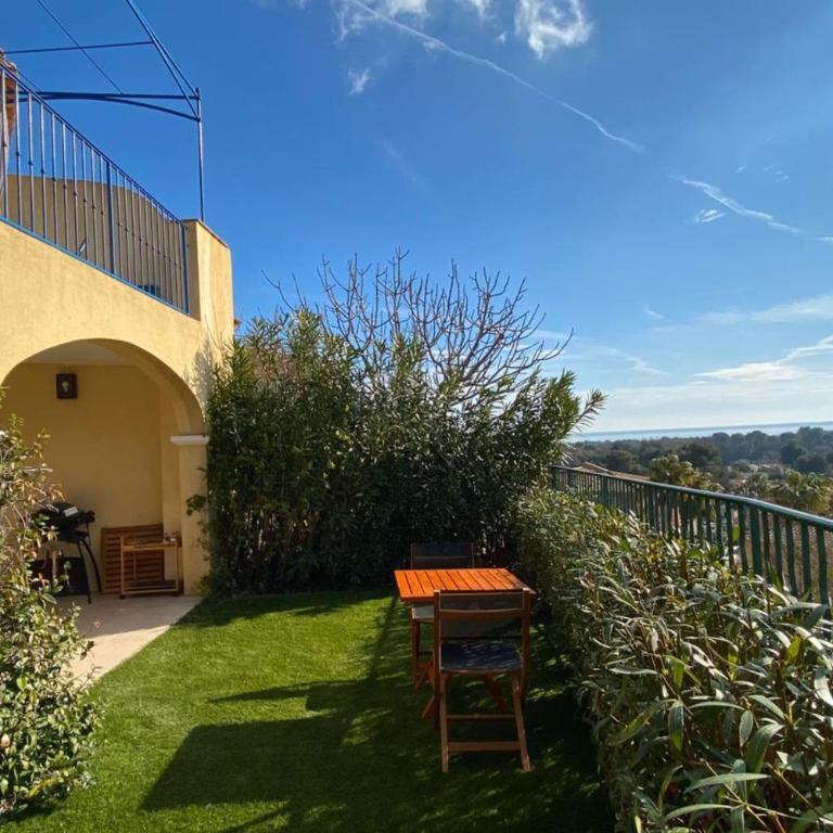Beautiful and peaceful villa in a residence - Maison de Vacances - 19