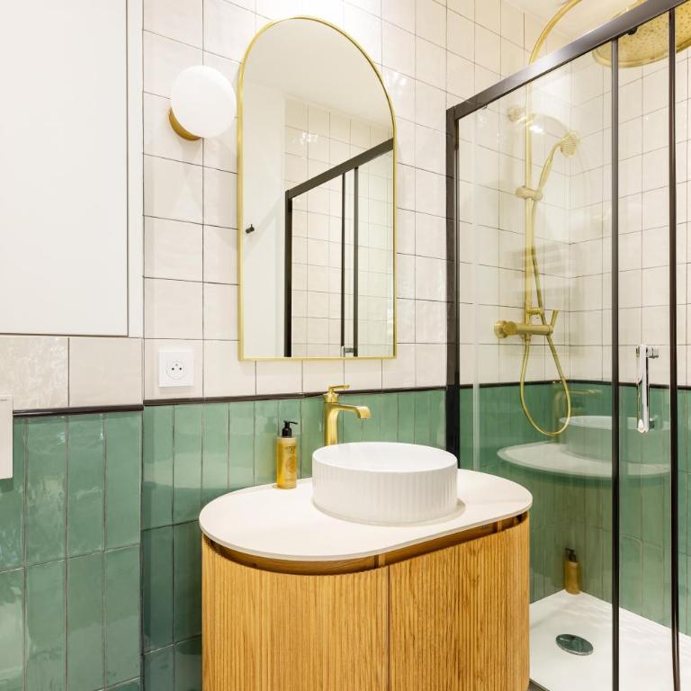 Appartement Design Rénové Parc Monceau Paris 8e - Appartement 1 Chambre - 37