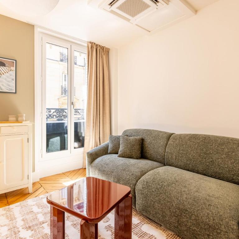 Appartement Design Rénové Parc Monceau Paris 8e - Appartement 1 Chambre - 6