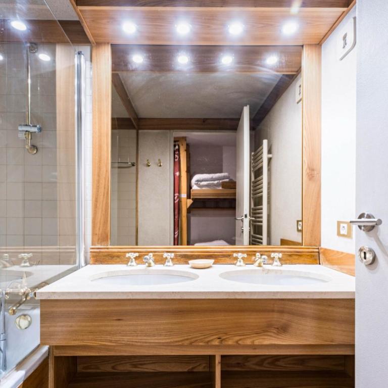 Studio confortable au centre avec balcon, capac. 3 pers. - FR-1-518-121 - Studio - 15