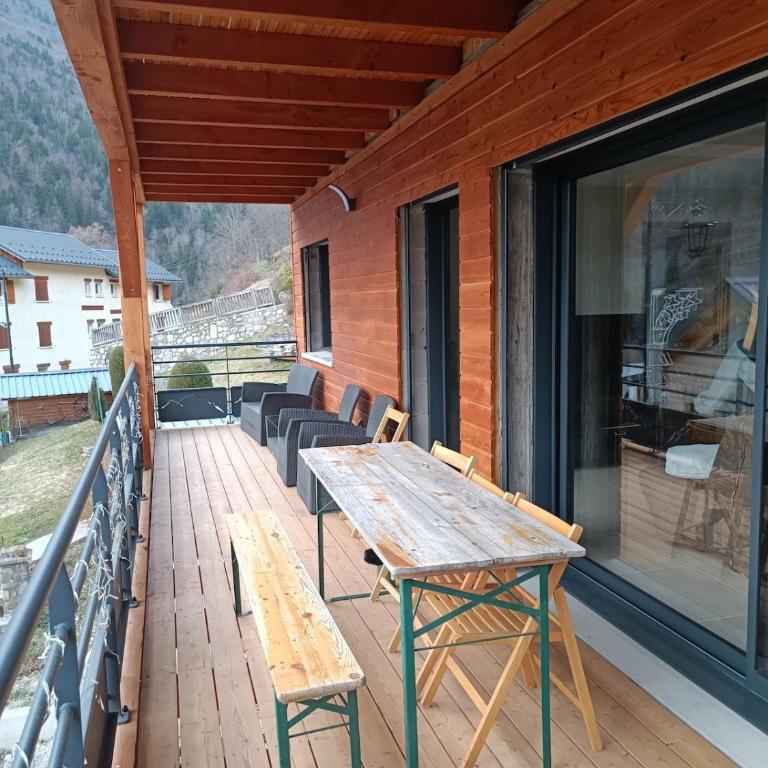 Montagne et Lac - Appartement 2 Chambres - Vue sur Lac - 7