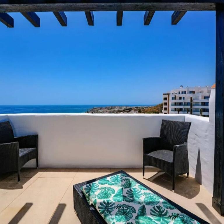 Calaceite Horizon - luxury seafront penthouse - Three-Bedroom Apartment - 17