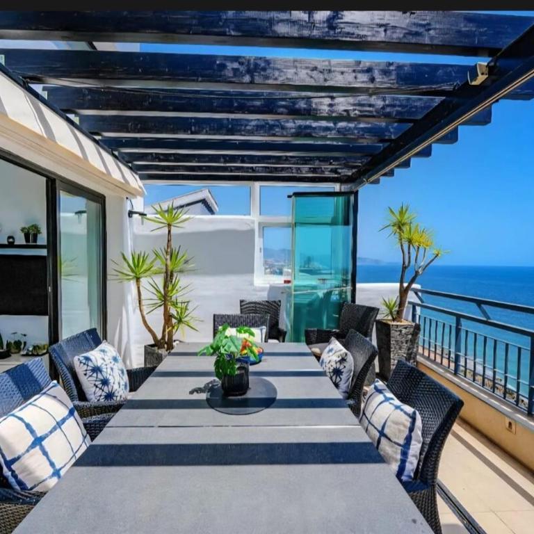 Calaceite Horizon - luxury seafront penthouse - Three-Bedroom Apartment - 27