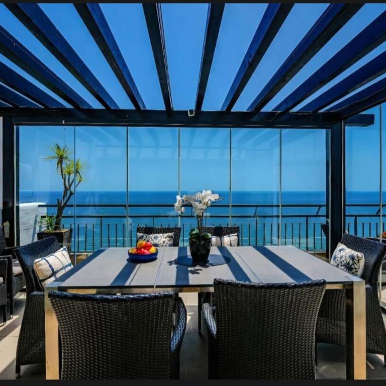 Calaceite Horizon - luxury seafront penthouse - Three-Bedroom Apartment - 31