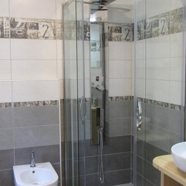 B&B Cuore Trentino - Habitación Cuádruple con baño privado - 9