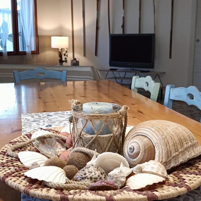 Villa Ginetta - Three-Bedroom House - 4