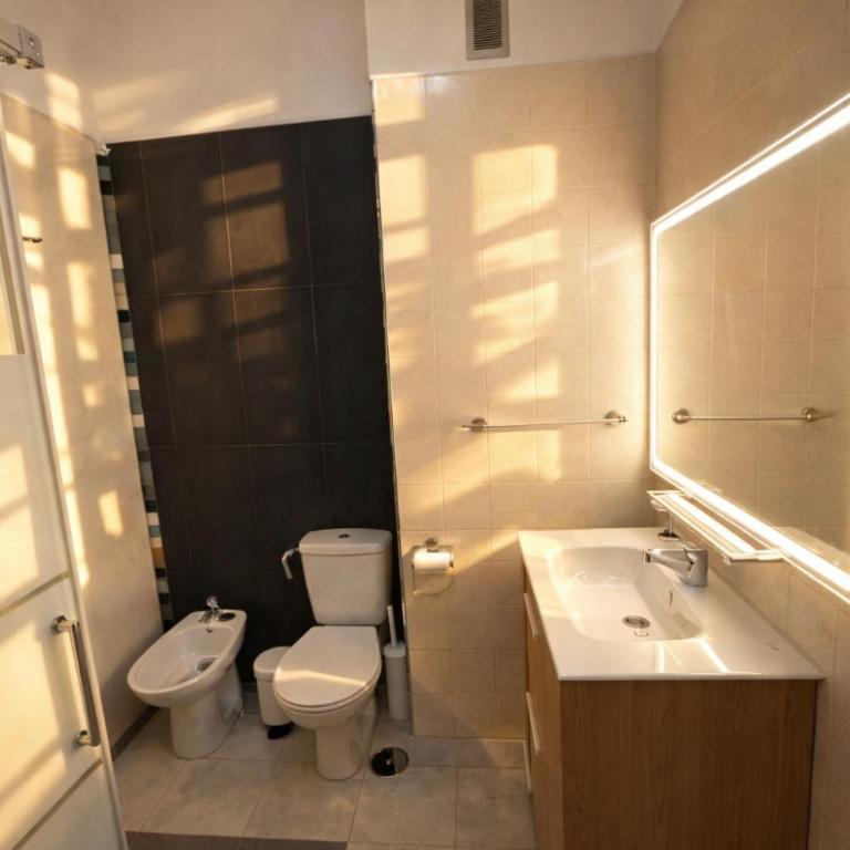 Tenerife candelaria vacaciones, quiet apartment near the ocean and local food spots and coastal walks, FAST WIFI - Two-Bedroom Apartment - 9