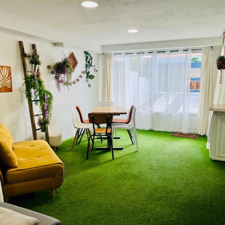 Logement calme avec terrasse sans vis à vis proche centre historique - Appartement 3 Chambres - 21