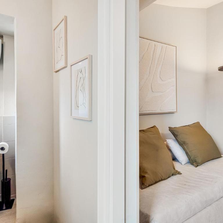 GOLDEN LUXE - Penthouse Raffaello con splendida vista cupola - Appartamento con 2 Camere da Letto - 2