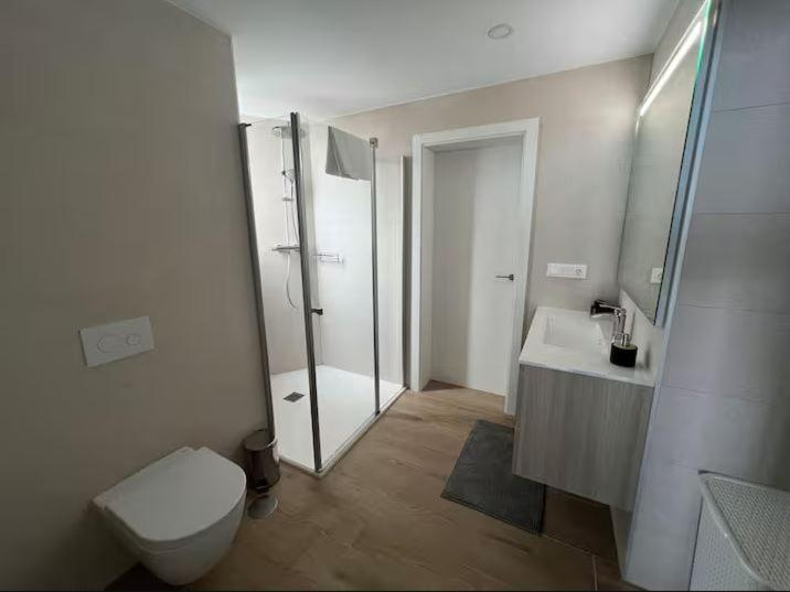 Torre Sakura Apartment - Appartamento con 2 Camere da Letto, Balcone e Vista mare - 12