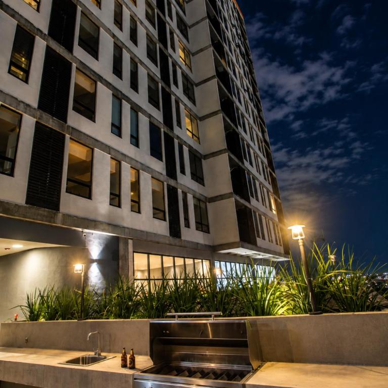 Increíble Apt/Ac/Parking/BBQ/6PX - Apartamento - 10