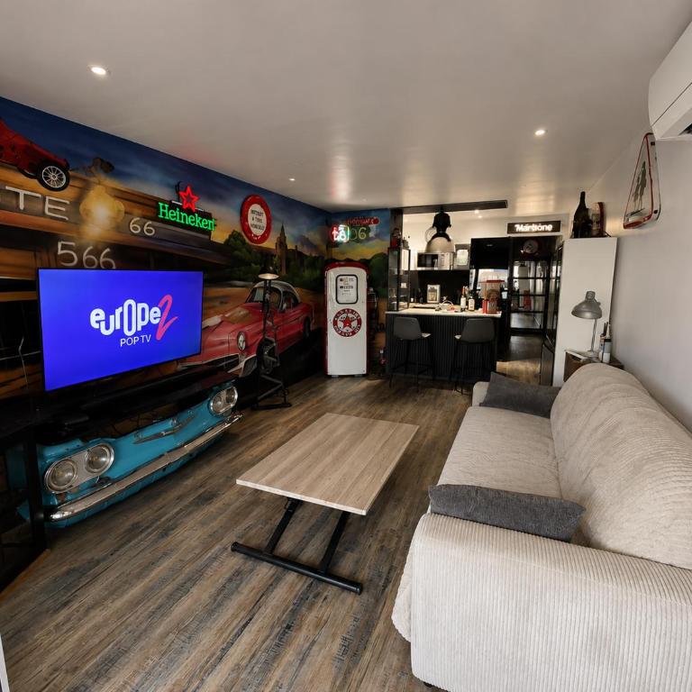 Vintage apartment - sea view - pool - air conditioning - fiber optic - Apartment mit 1 Schlafzimmer - 2