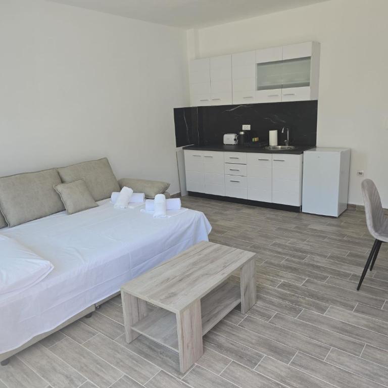 Arumba - One-Bedroom Apartment - 17